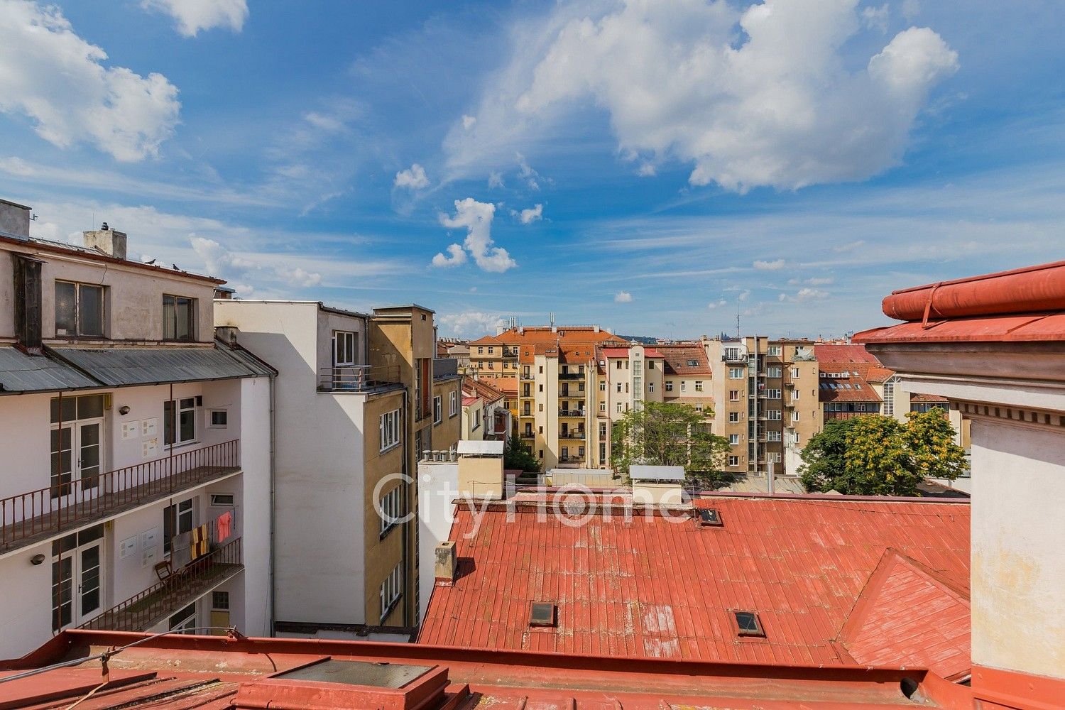 Komerční nemovitost · 450 m² · Praha - Karlín, okres Praha 8, Hlavní město Praha - 4