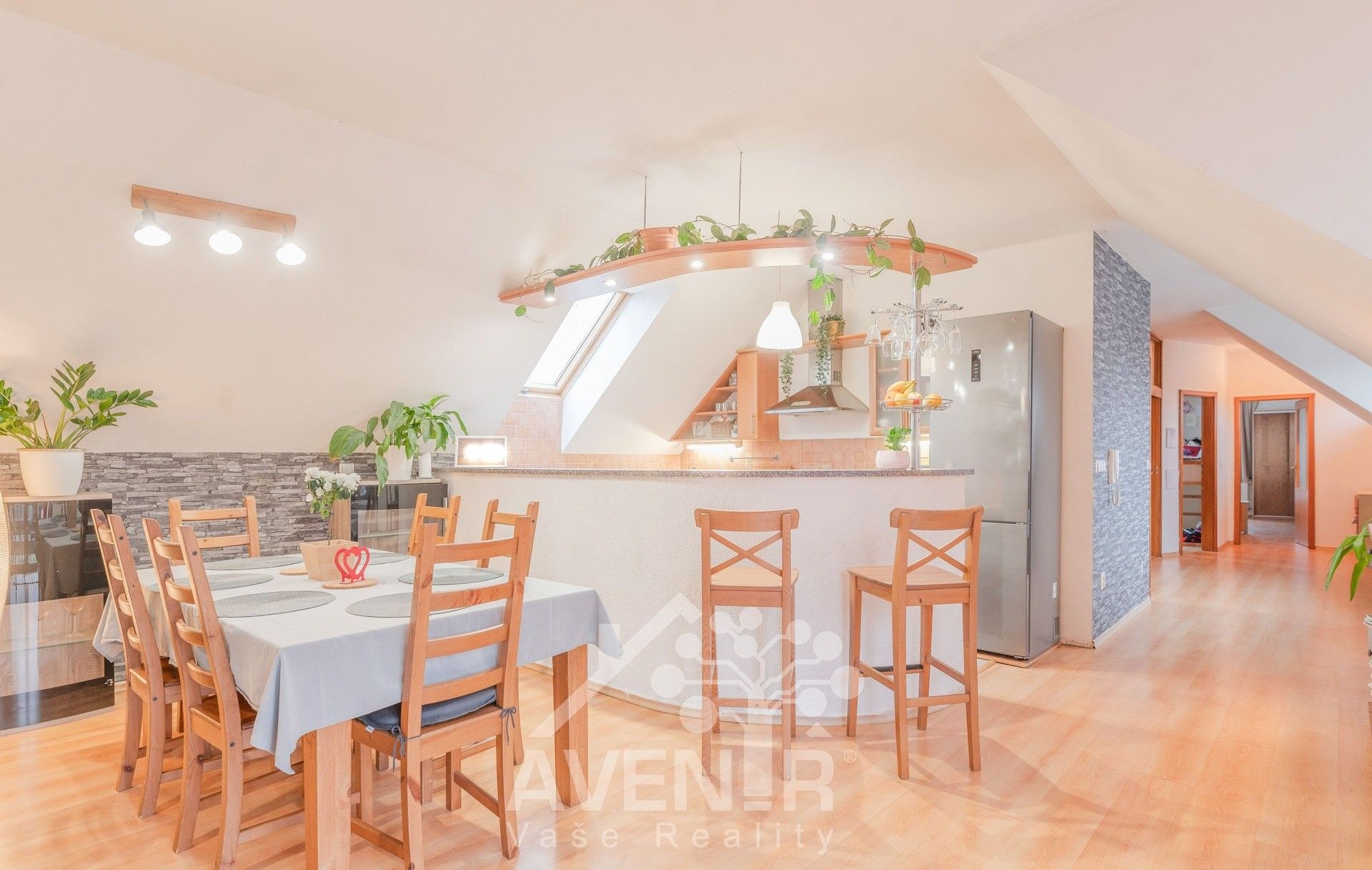 Prodej komerční - Valašská Polanka, 415 m²