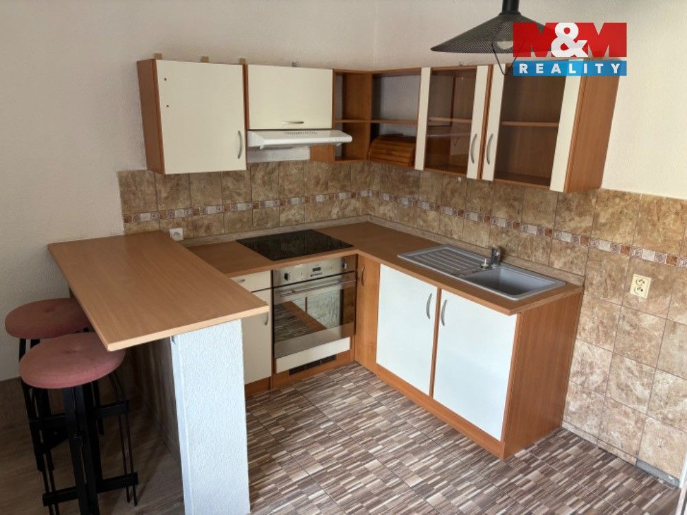 Pronájem byt 1+1 - Teplická, Jílové, 37 m²