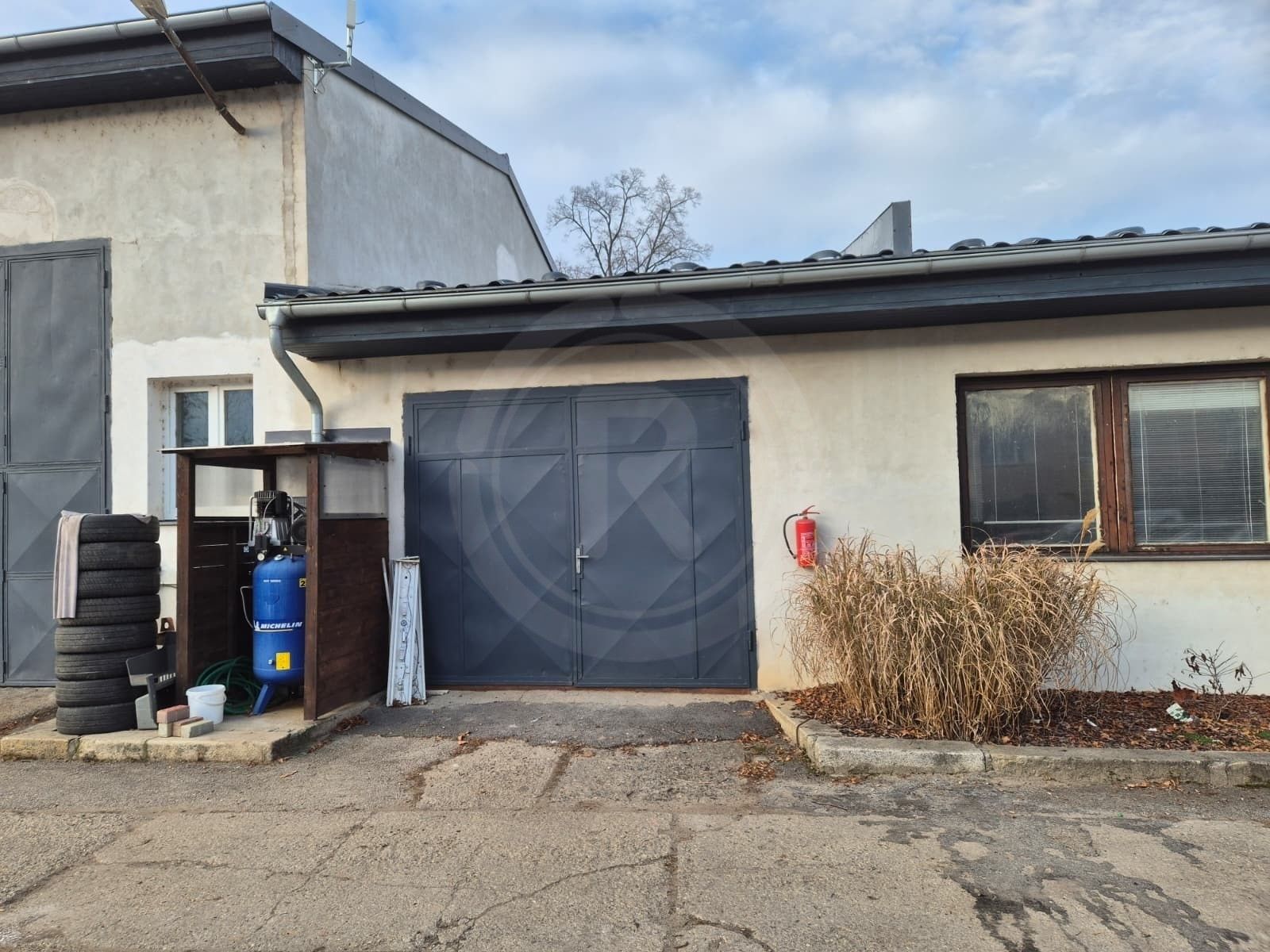 Garáže, Poříčská 282, Boršov nad Vltavou, 58 m²