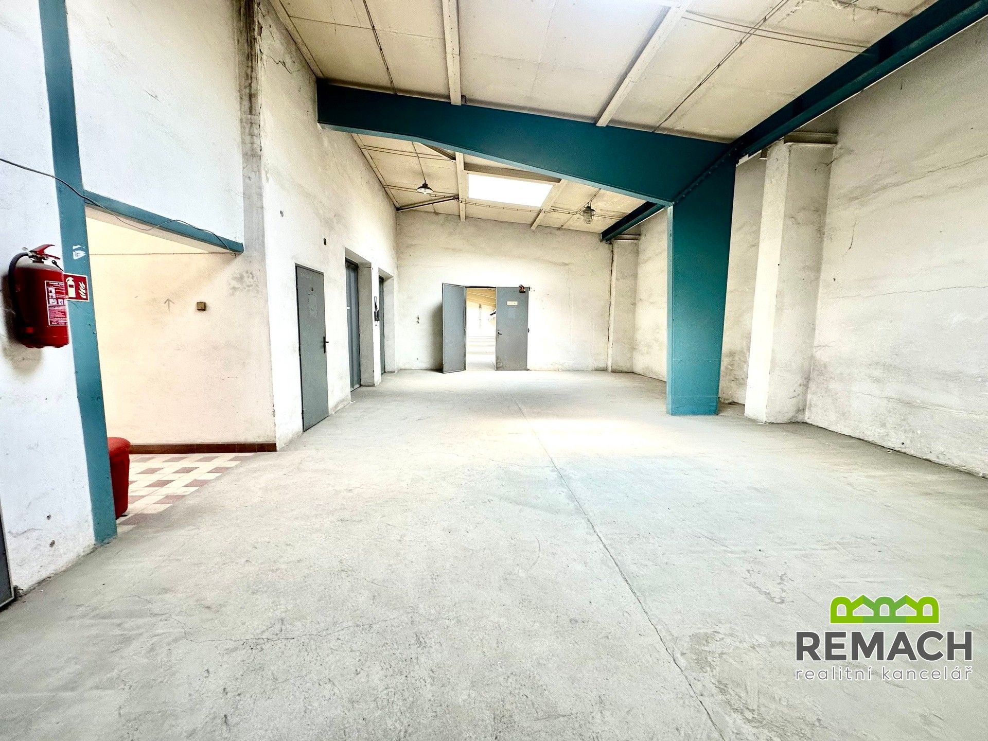 Pronájem sklad - Na Záhonech, Kunovice, 1 123 m²