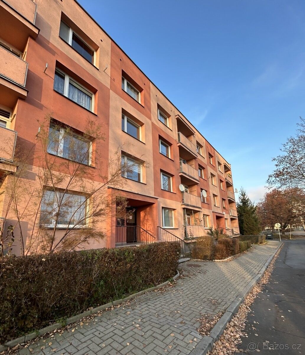 Pronájem byt - Chlumec u Ústí nad Labem, 403 39