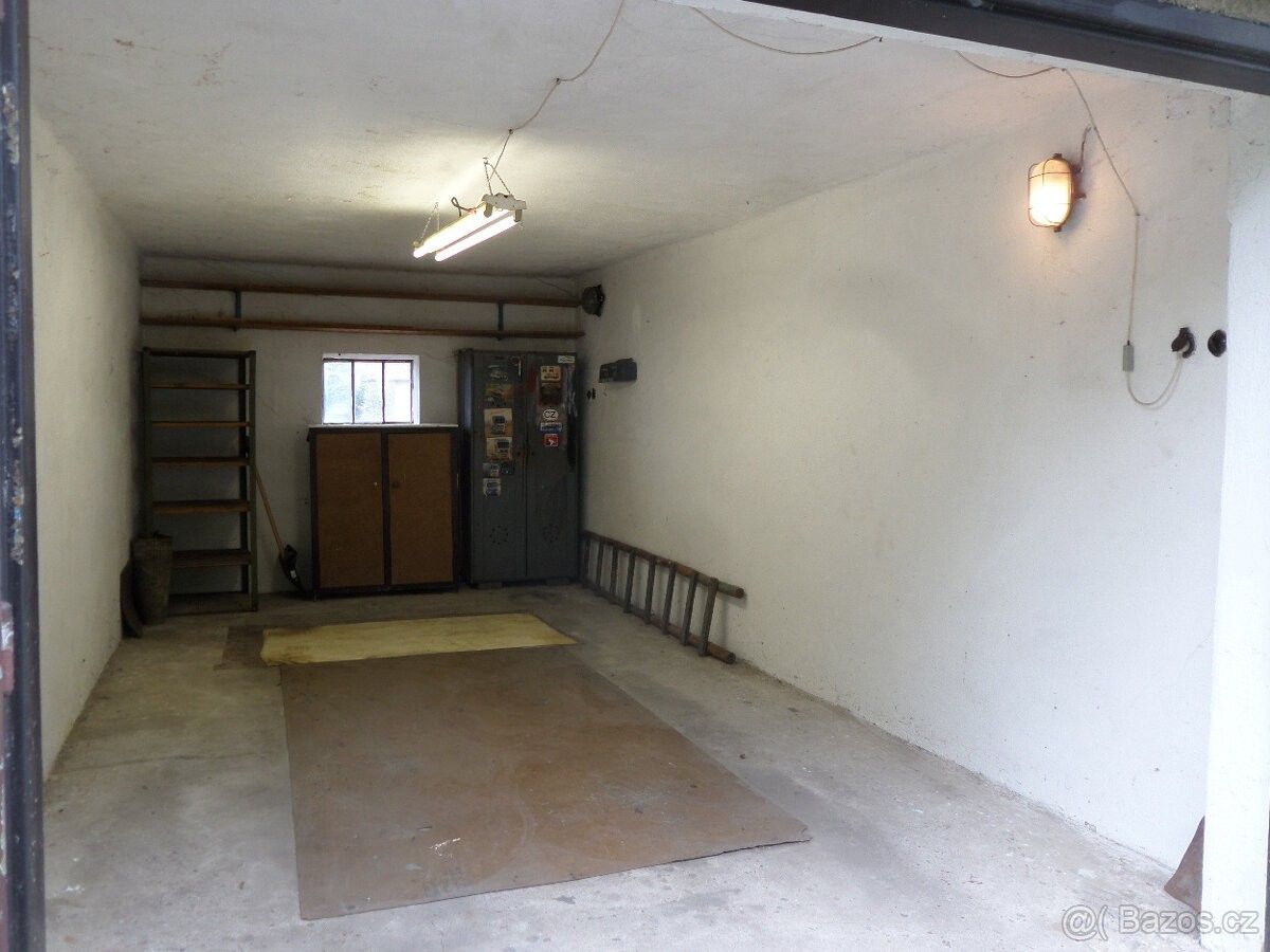 Garáže, Zábřeh, 789 01