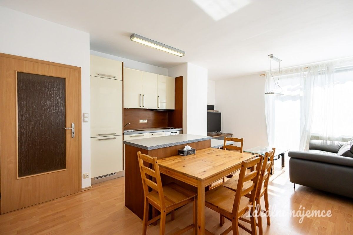 Byt 3+kk, 64 m²