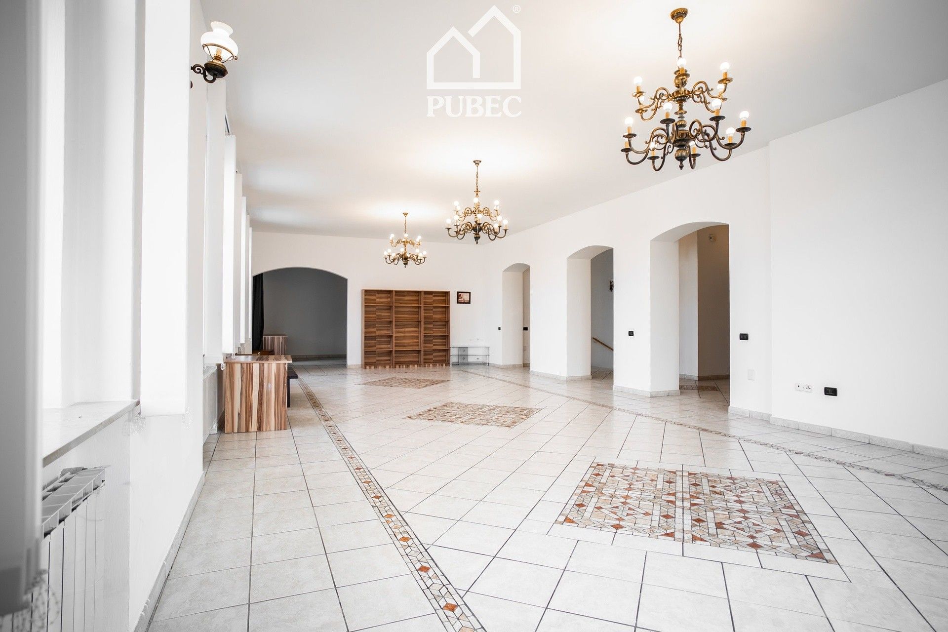 Pronájem byt - Barrandova, Plzeň, 260 m²