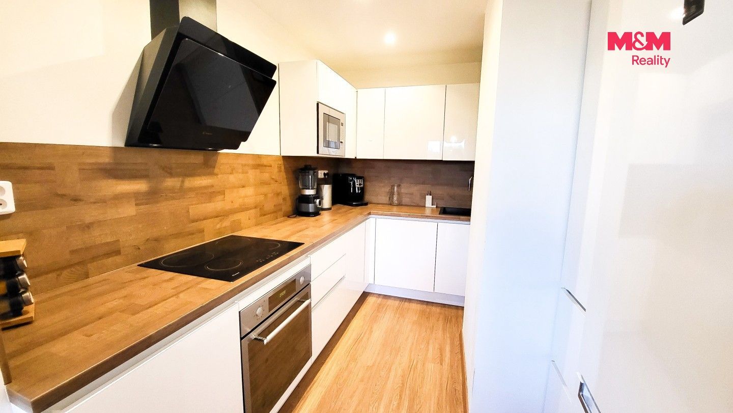 Byt 3+kk · 90 m² · Hrabákova, Praha - 3