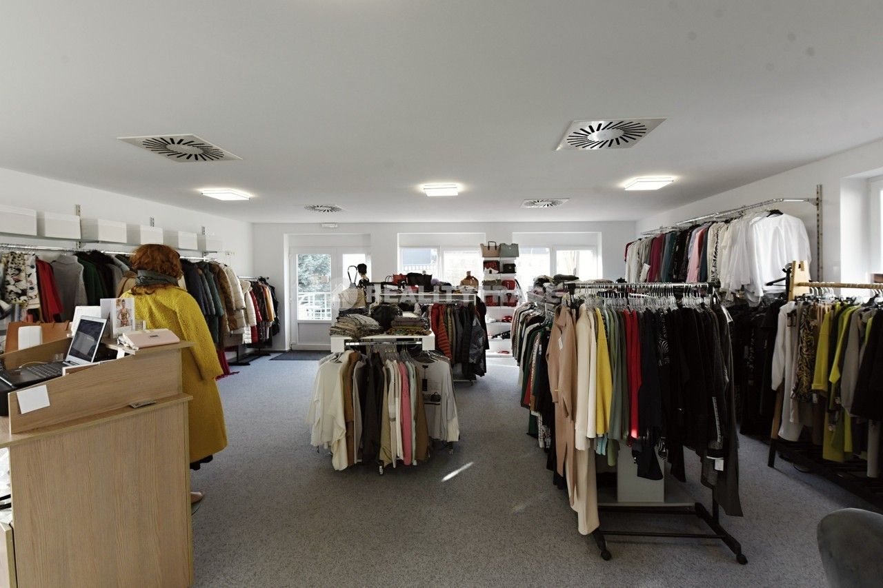 Pronájem obchodní prostory - Bezděkovská, Strakonice, 194 m²