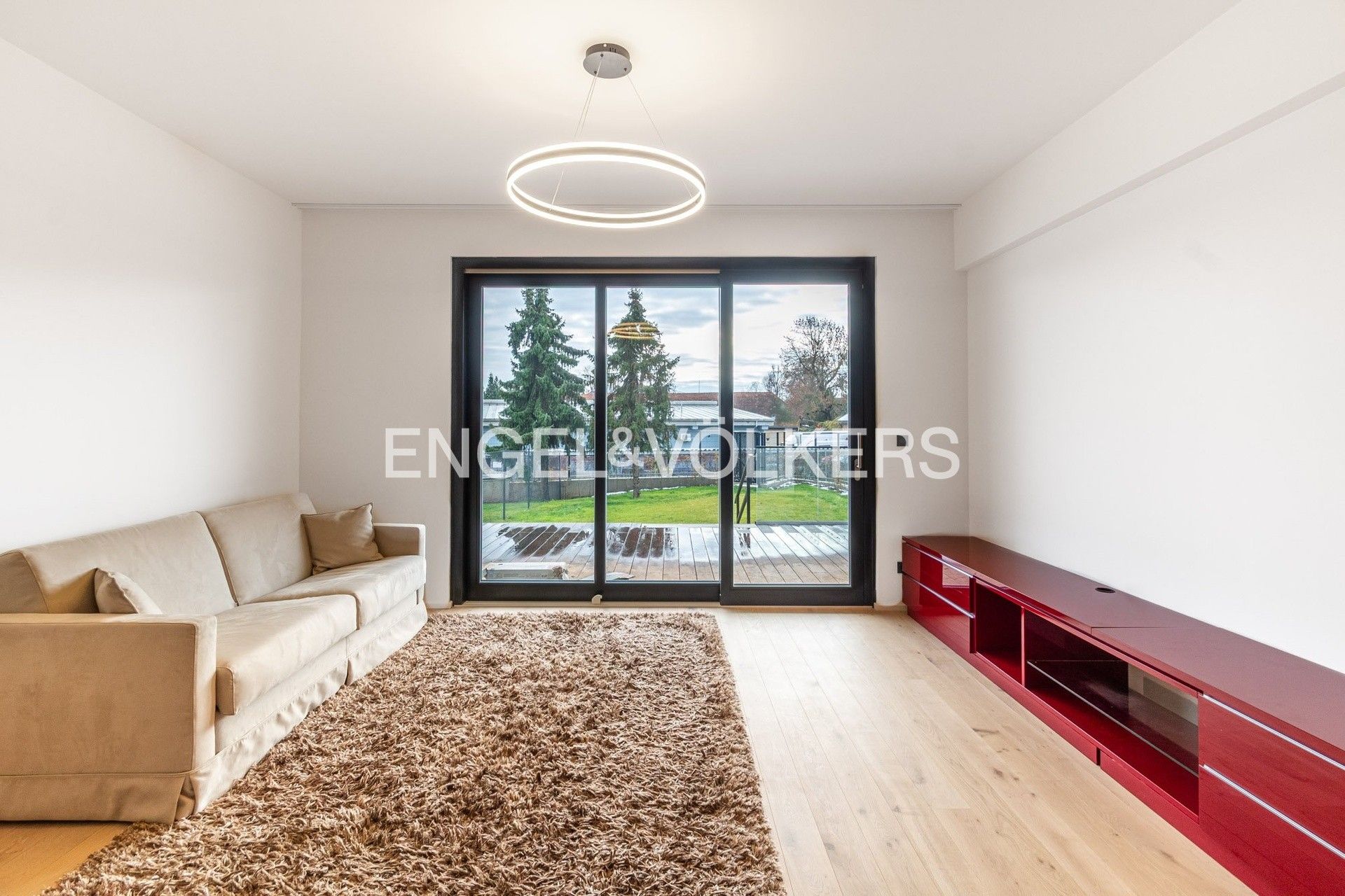 Pronájem byt 2+kk - Pod Hrachovkou, Praha, 55 m²