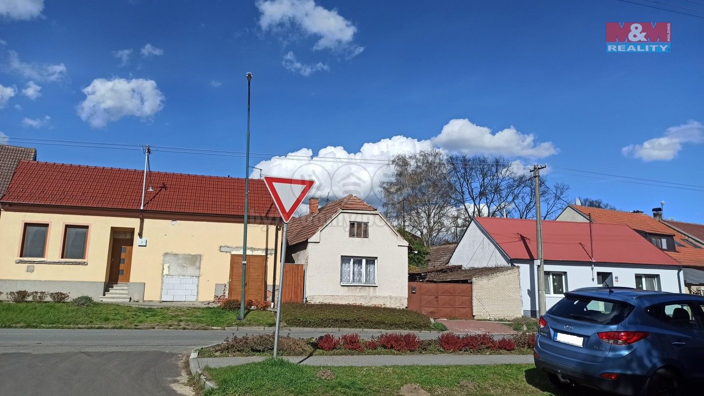 Prodej rodinný dům - Nádražní, Dubňany, 61 m²