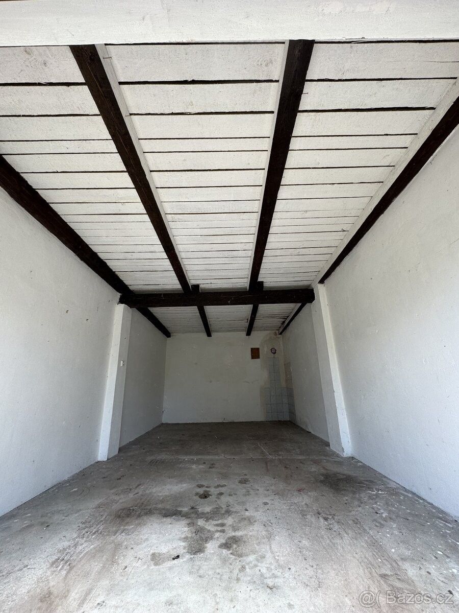 Prodej garáž - Broumov, 550 01