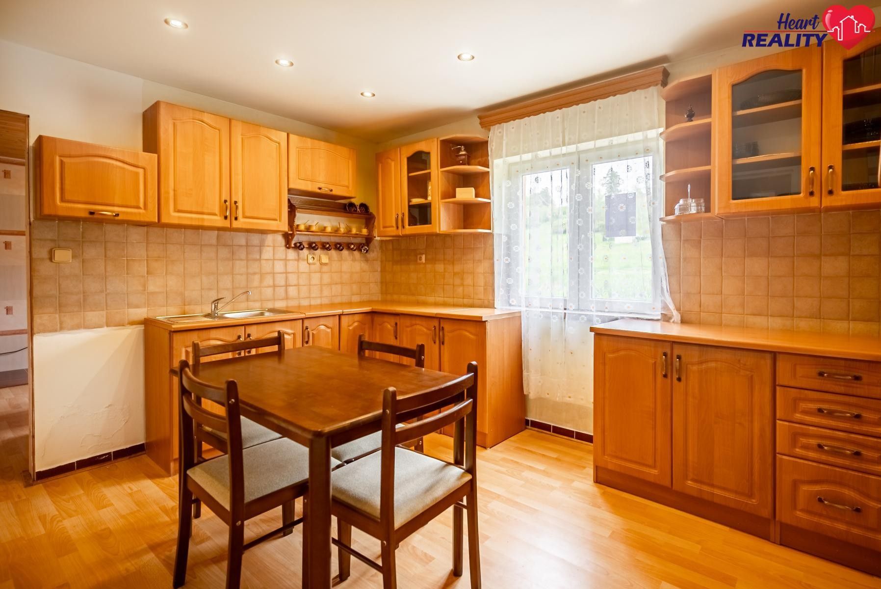 Chaty, Zálužné, Vítkov, 72 m²