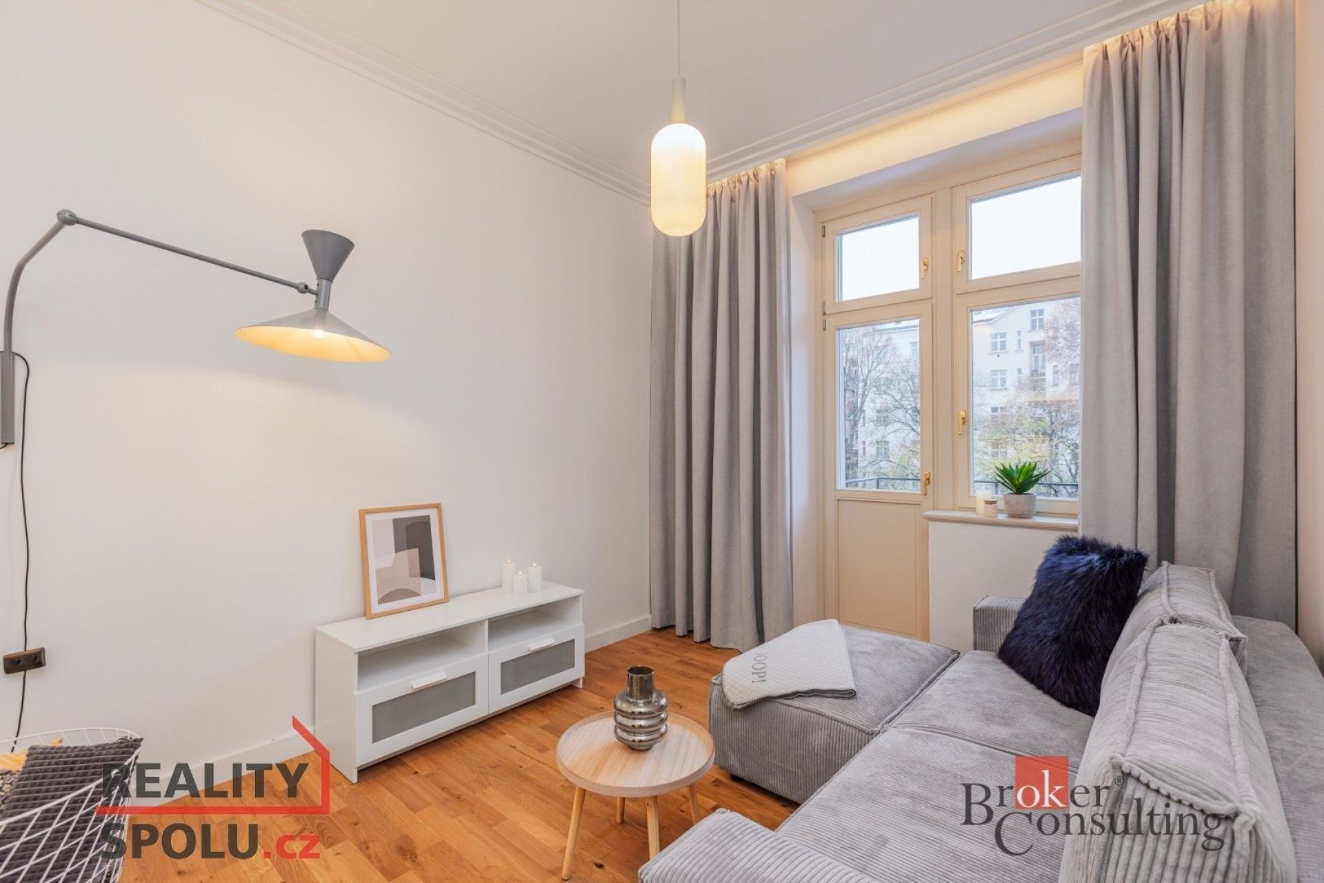 2+kk, Jaromírova, Praha, 47 m² - 1