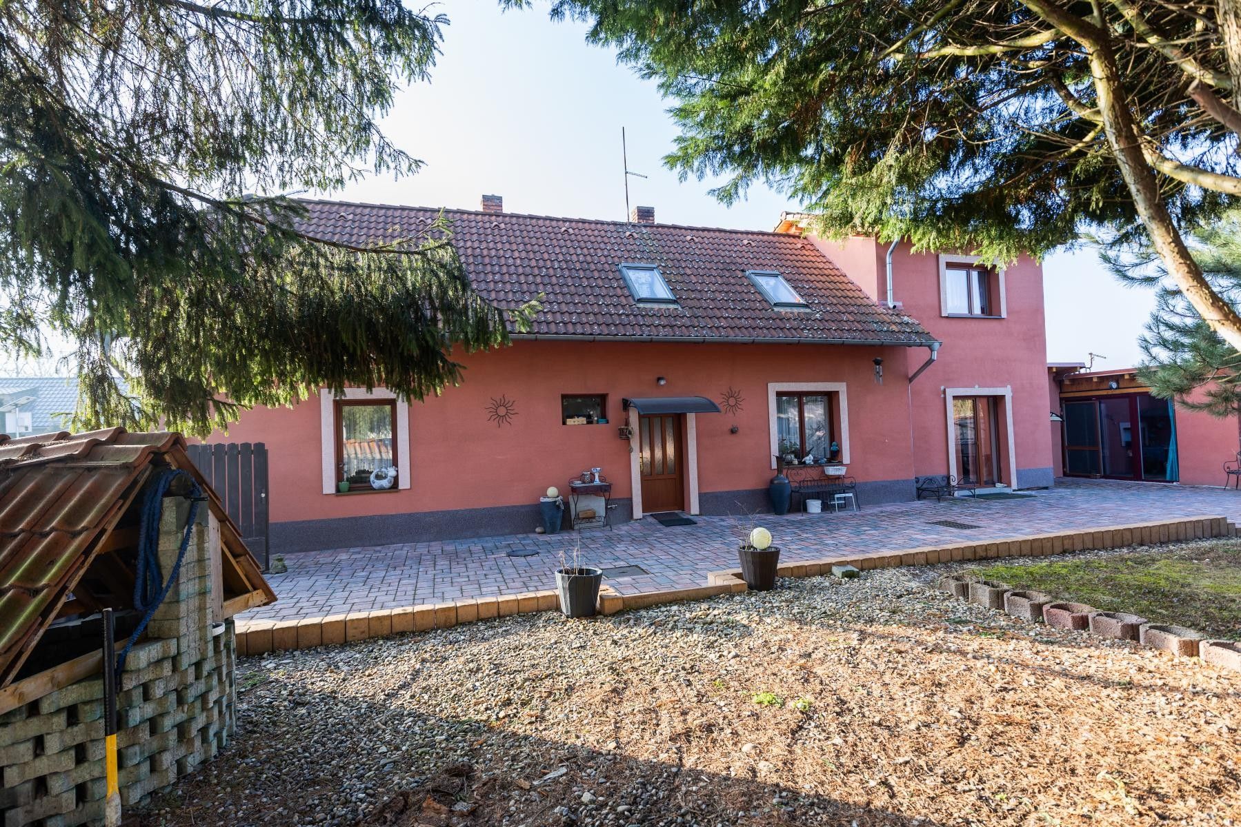 Prodej rodinný dům - Okna, Polepy, 211 m²