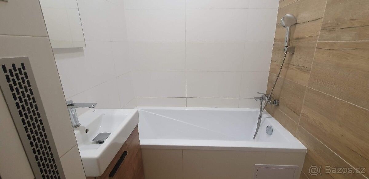 Byty, Karviná, 733 01