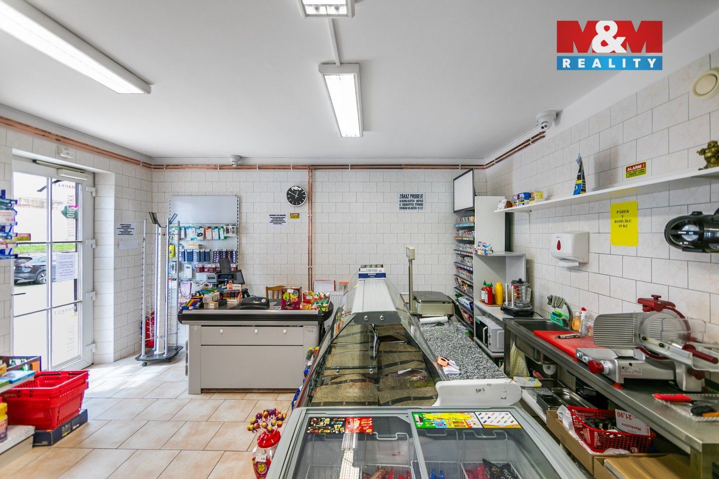 Obchodní prostory, náměstí Republiky, Bor, 85 m² - 2