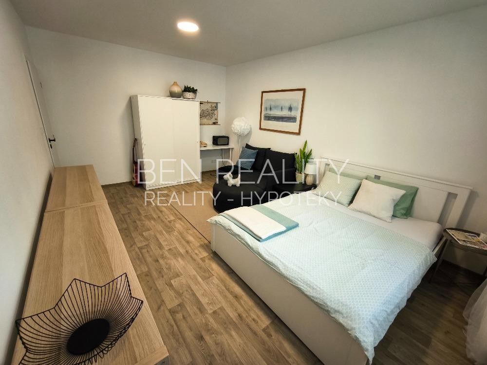 Prodej byt 1+1 - Javorová  , Zlín, 35 m² - 5
