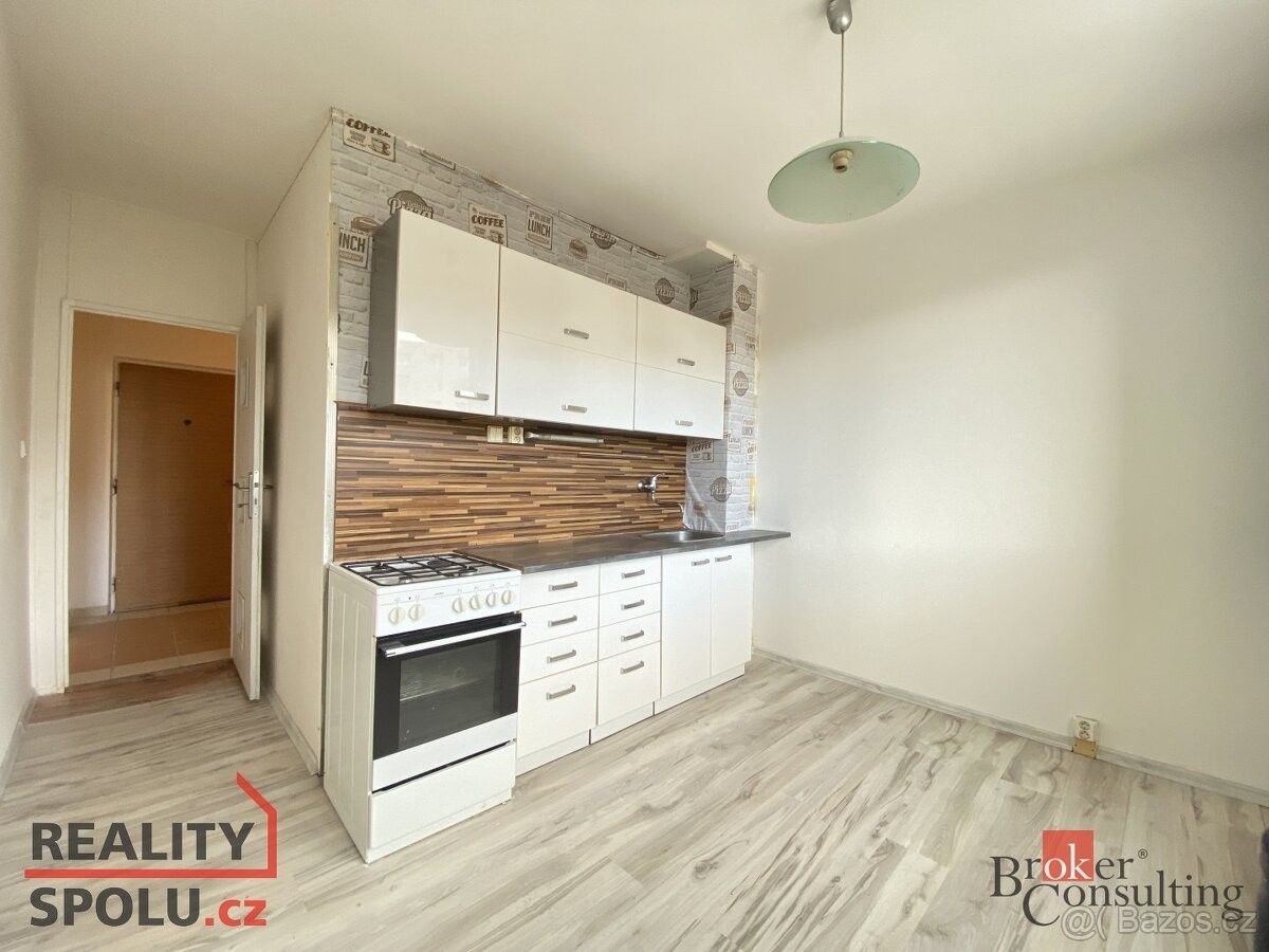 Pronájem byt - Chomutov, 430 04