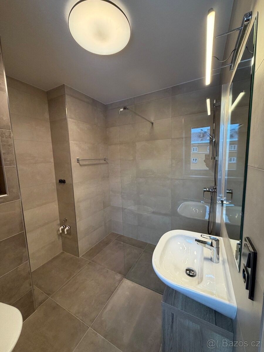 Pronájem byt - Hodonín, 695 01