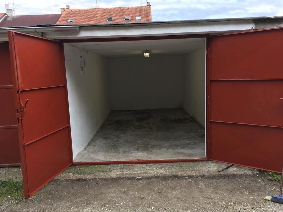 Pronájem garáž - České Budějovice, 370 08, 19 m²