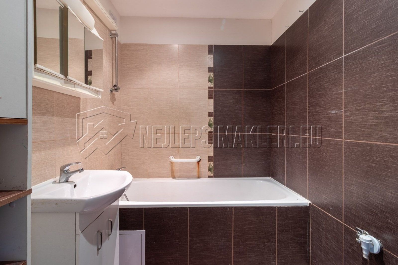 4+1, Vackova, Praha, 84 m² - 2