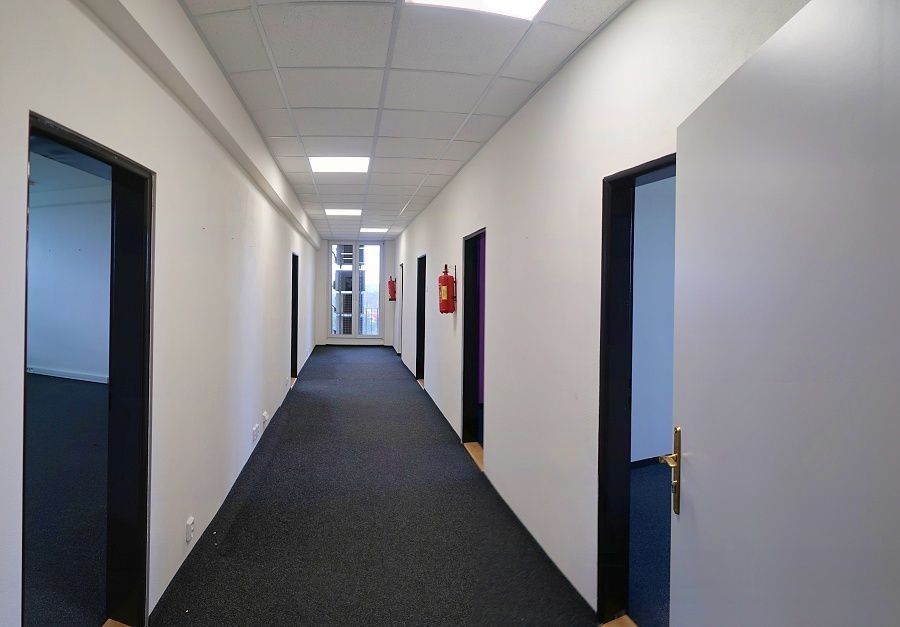 Pronájem kancelář - Ostřicová, Praha, 16 m²