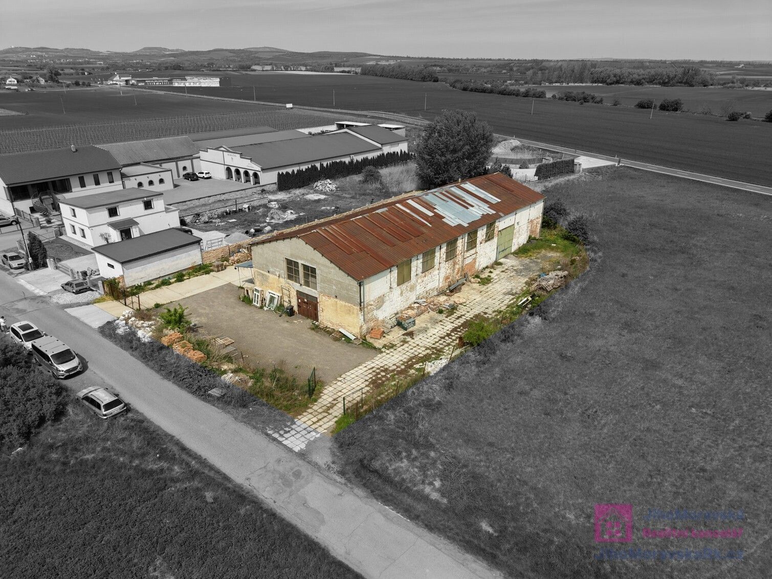 Sklad, 600 m²