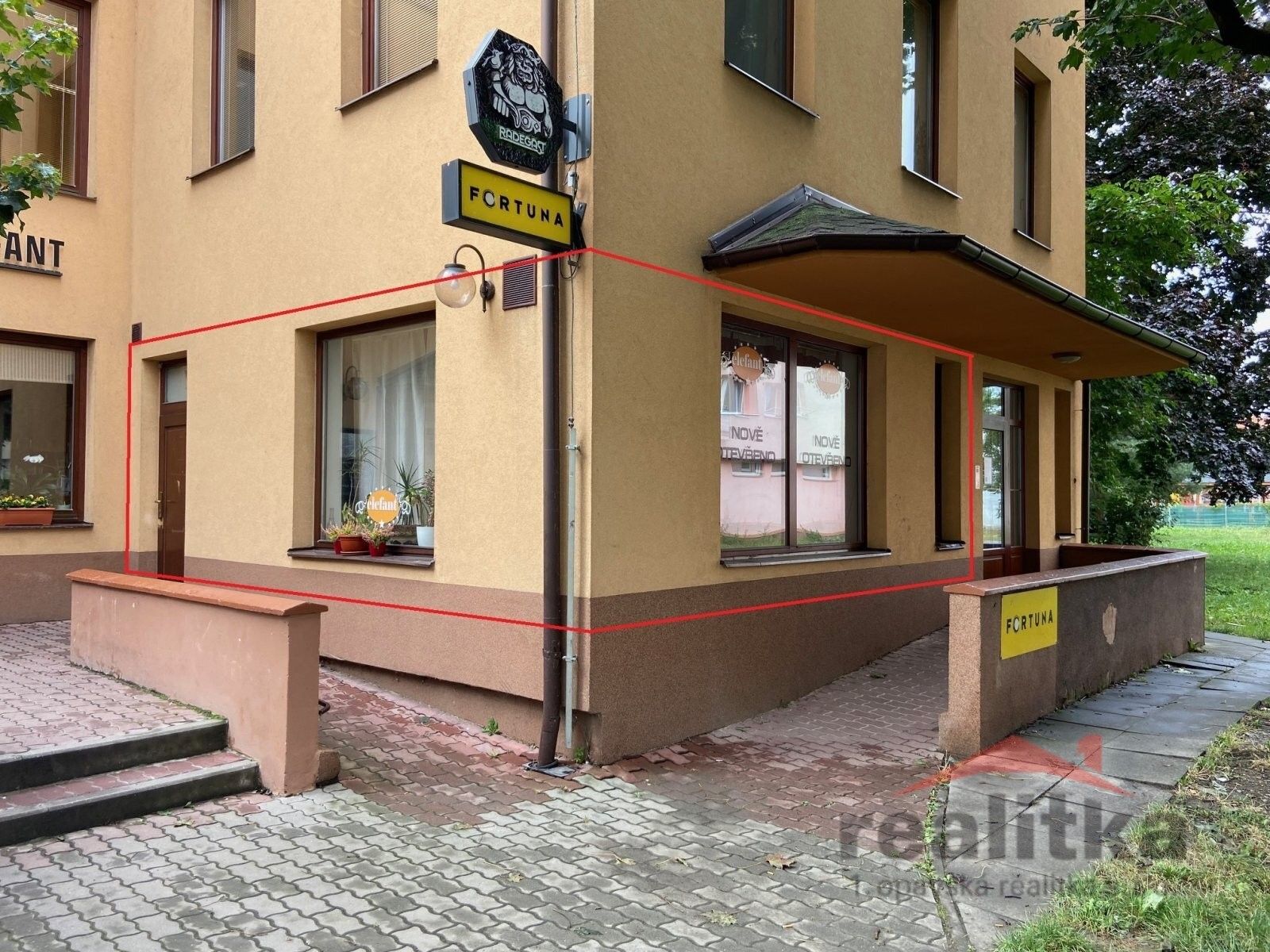 Obchodní prostory, Holasická, Opava, 35 m²