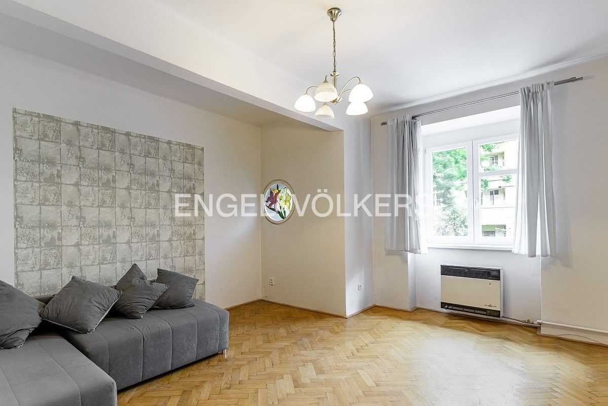 2+1, Lucemburská  , Praha, 60 m²