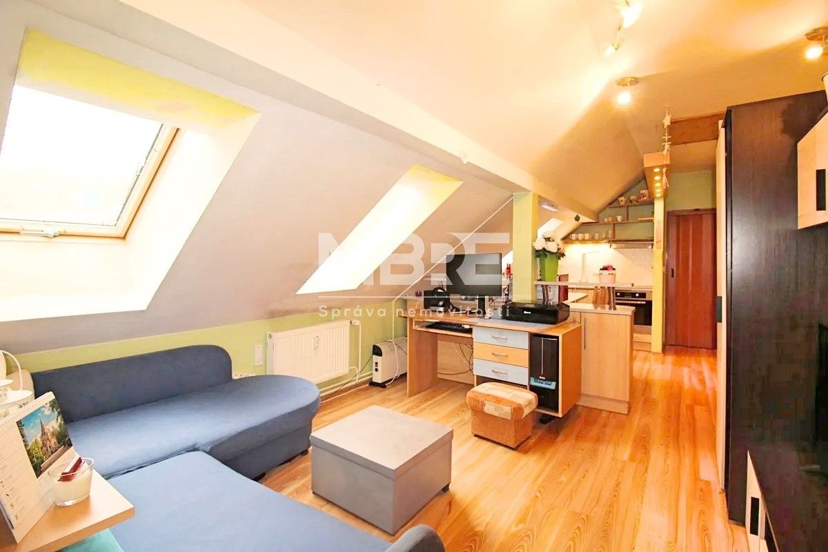 Pronájem byt 3+kk - sídliště 9. května, Nejdek, 56 m²