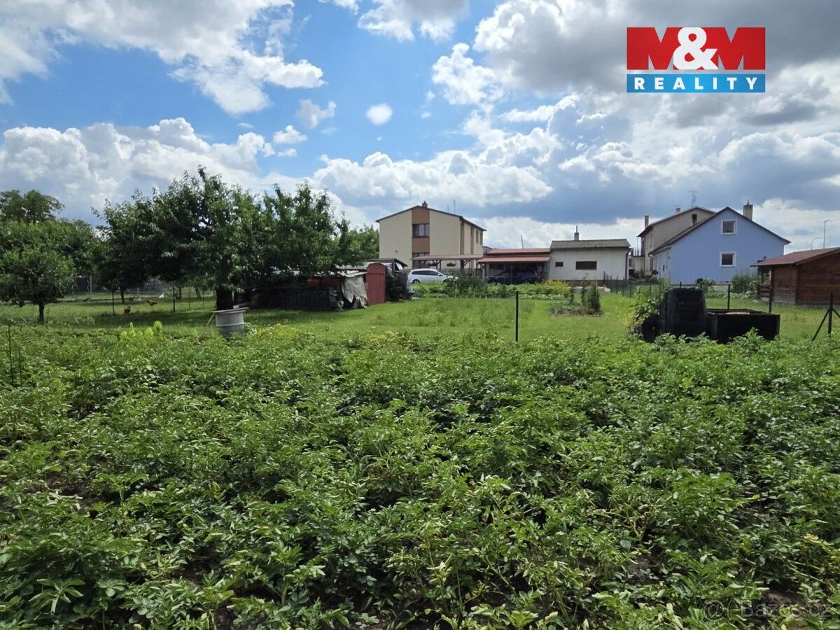 Prodej pozemek pro bydlení - Chotusice, 285 76