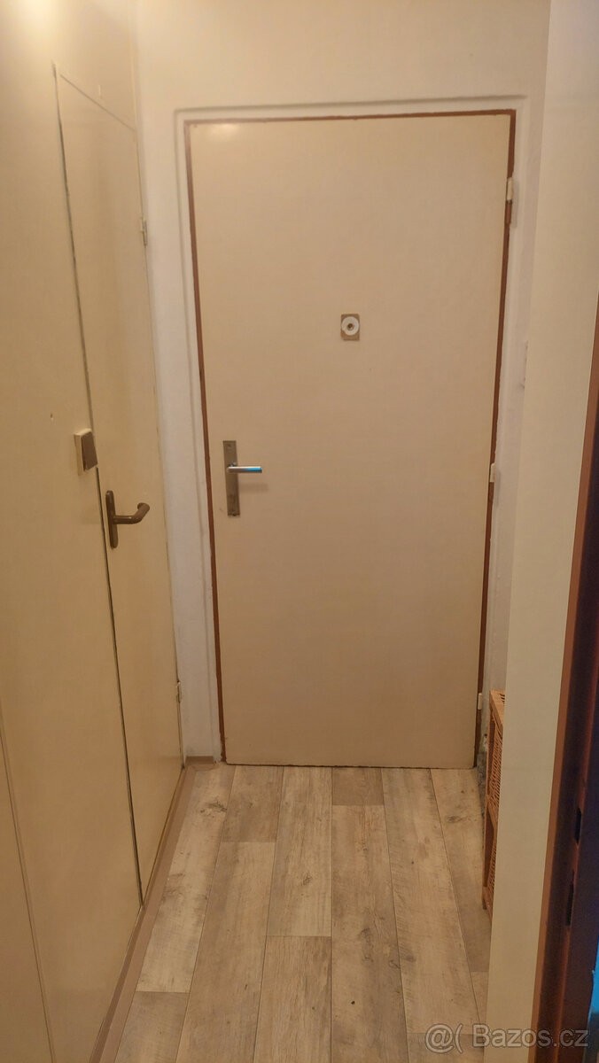Byt · 37 m² · Karlovy Vary, 360 17 - 4