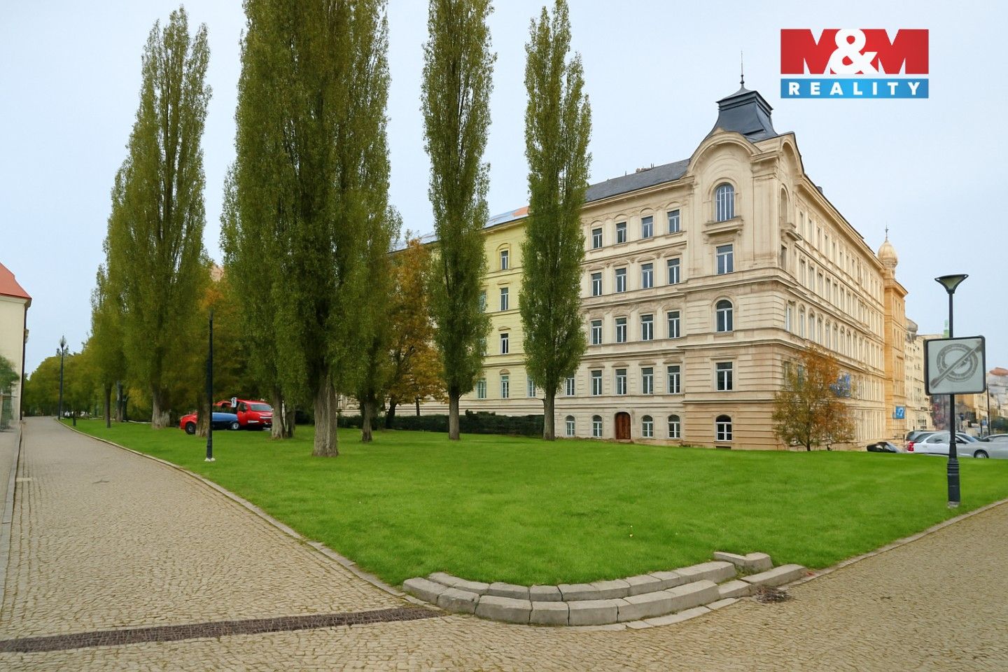 Prodej byt 2+1 - Janáčkovo nábřeží, Praha, 81 m²