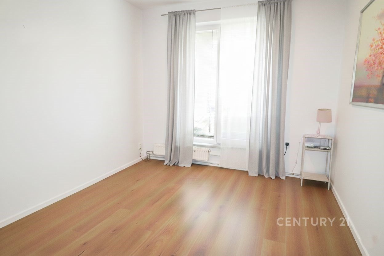 2+kk, Geologická, Praha, 46 m²