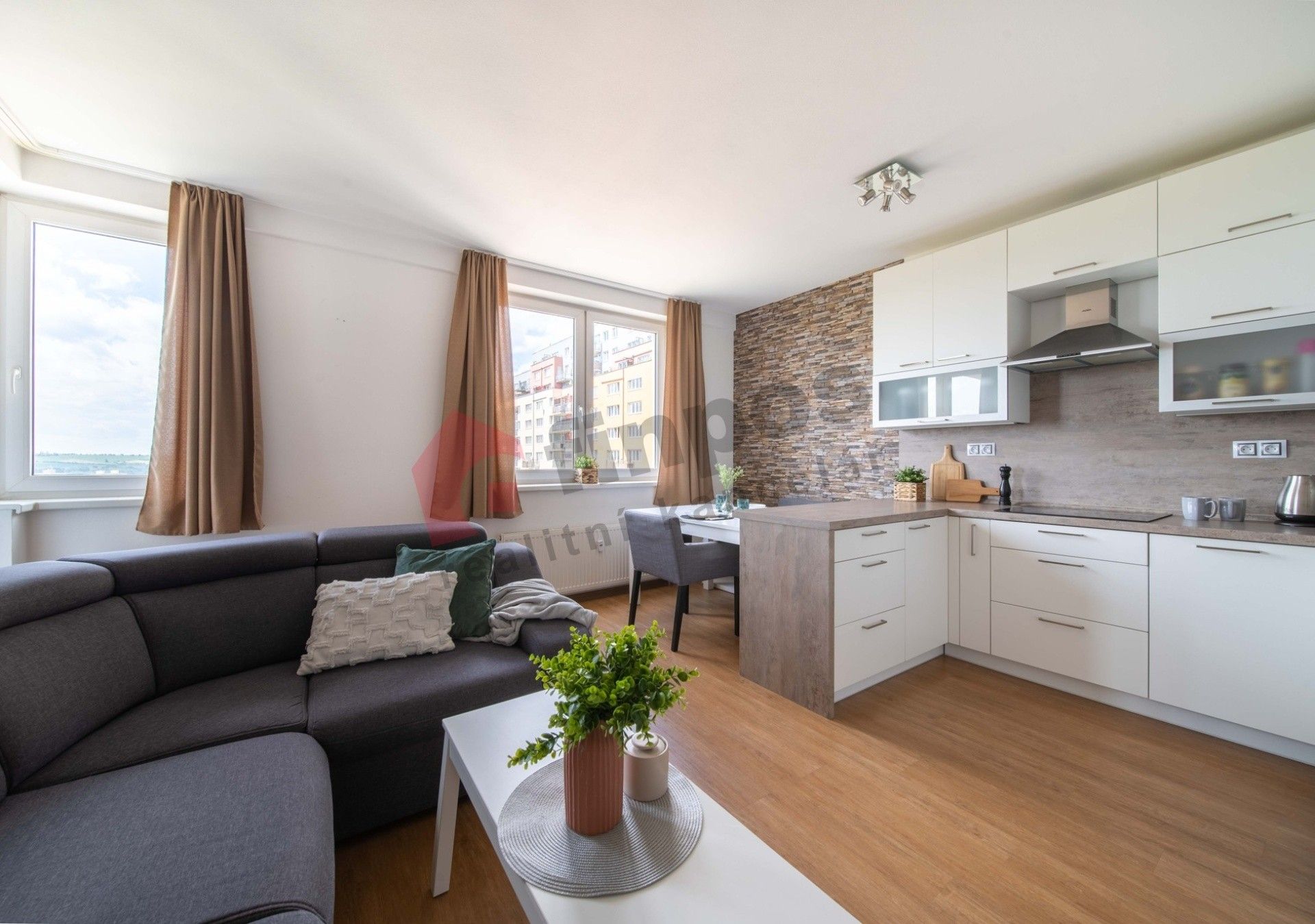 2+kk, Troja, Praha, 46 m²