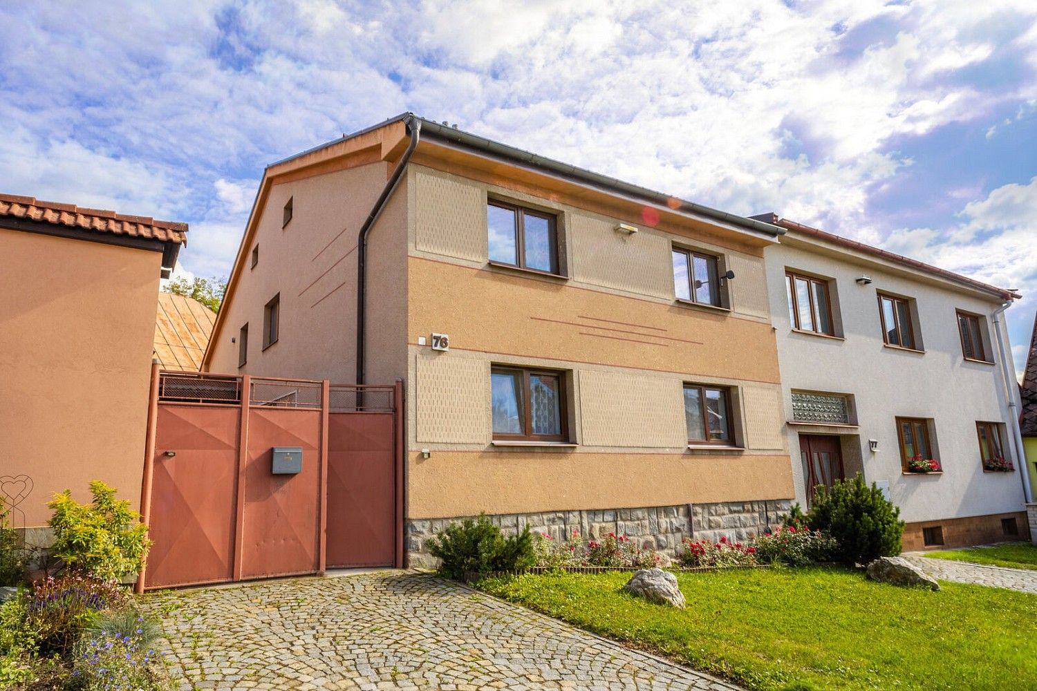 Rodinné domy, Bechyňovo náměstí, Přibyslav, okres Havlíčkův Brod, 158 m² - 1