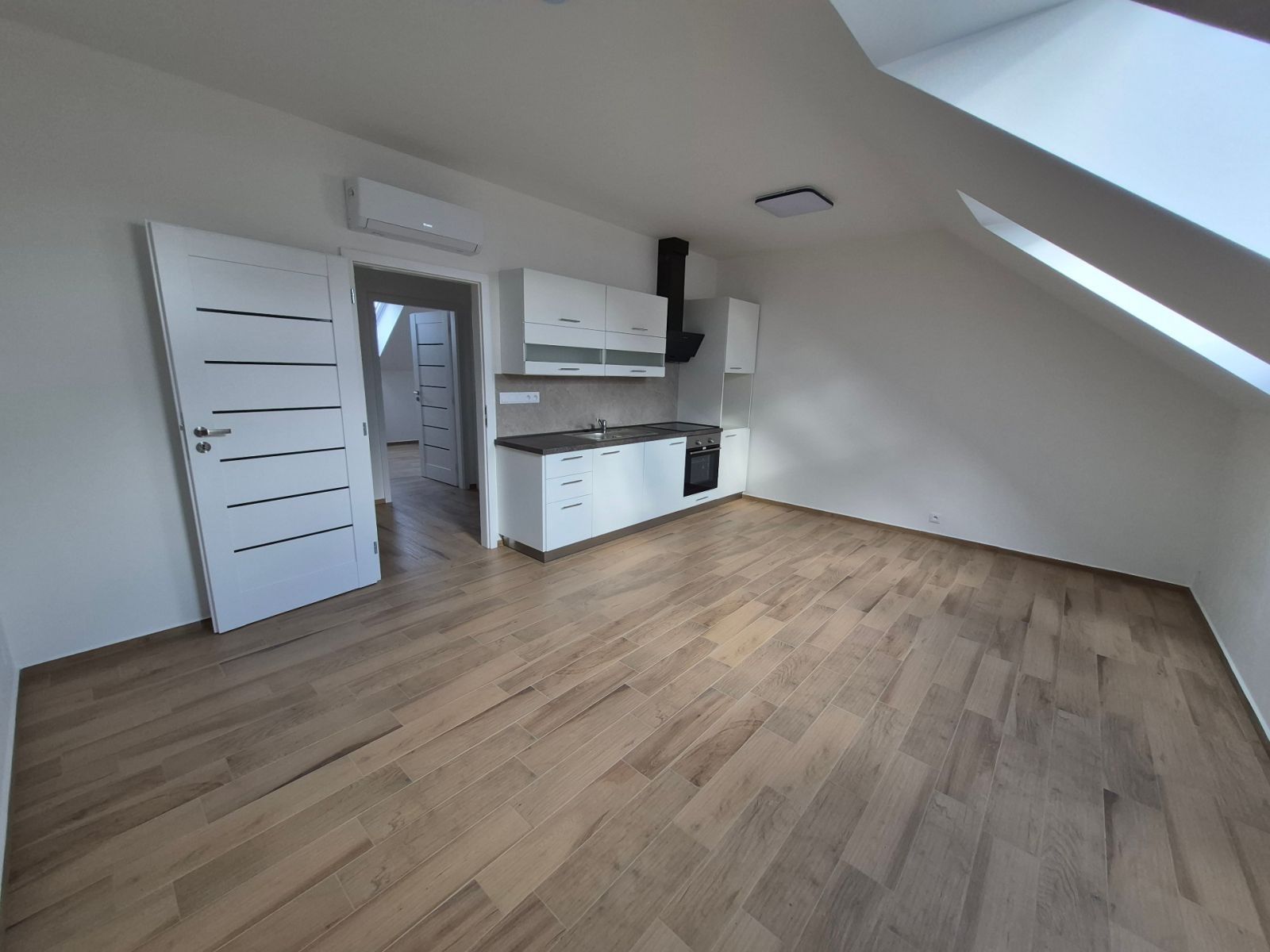 2+kk, Revoluční, Přeštice - Přeštice, Plzeňský kraj, 45 m² - 2
