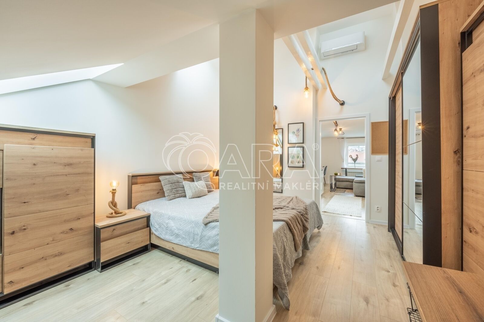 Prodej byt 2+kk - Holubova 2517, Praha, 48 m²