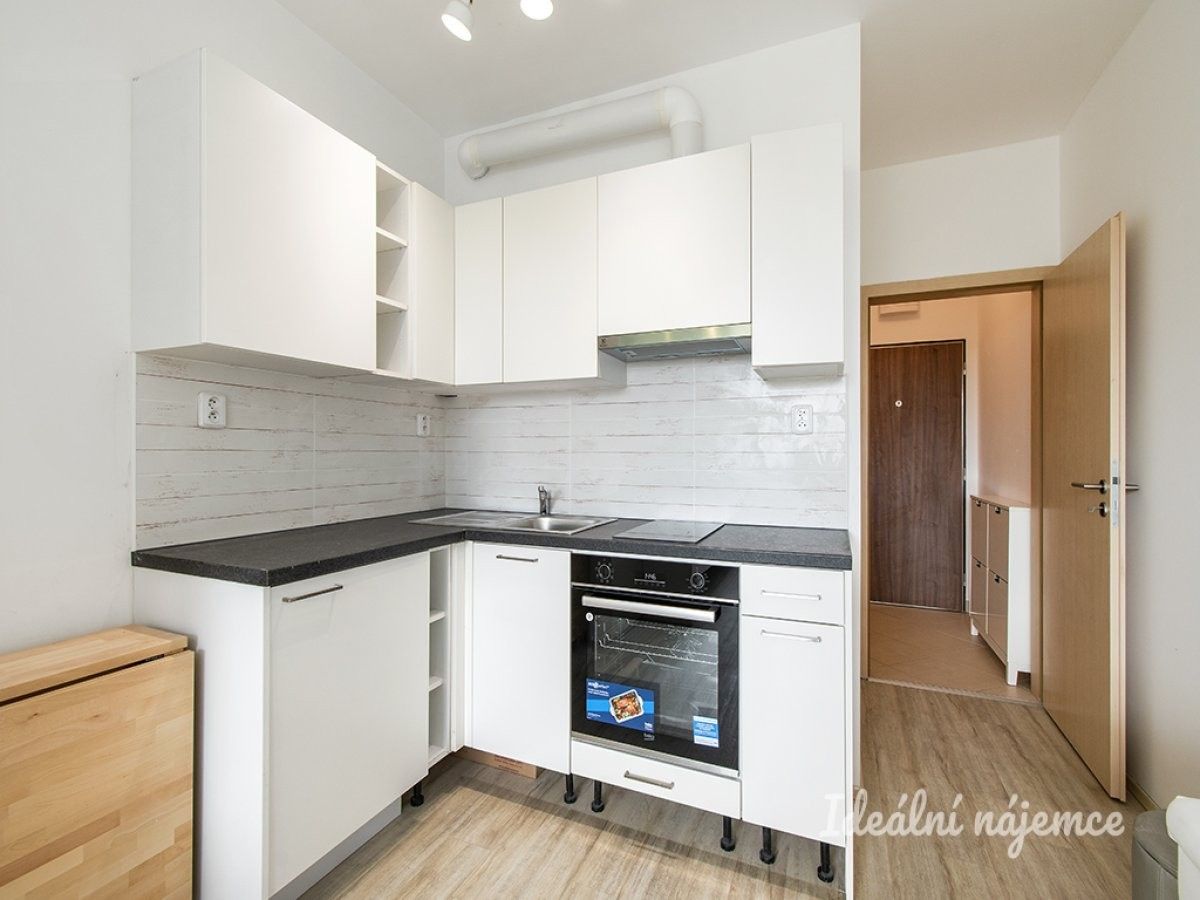 Byt 1+kk · 27 m² · Praha 9, Praha - 4
