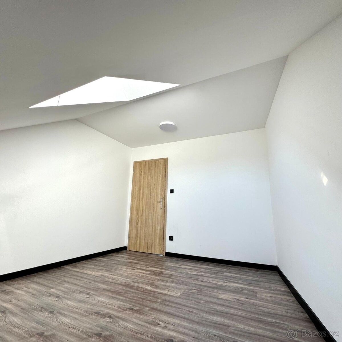 Pronájem byt - Velká Bystřice, 783 53