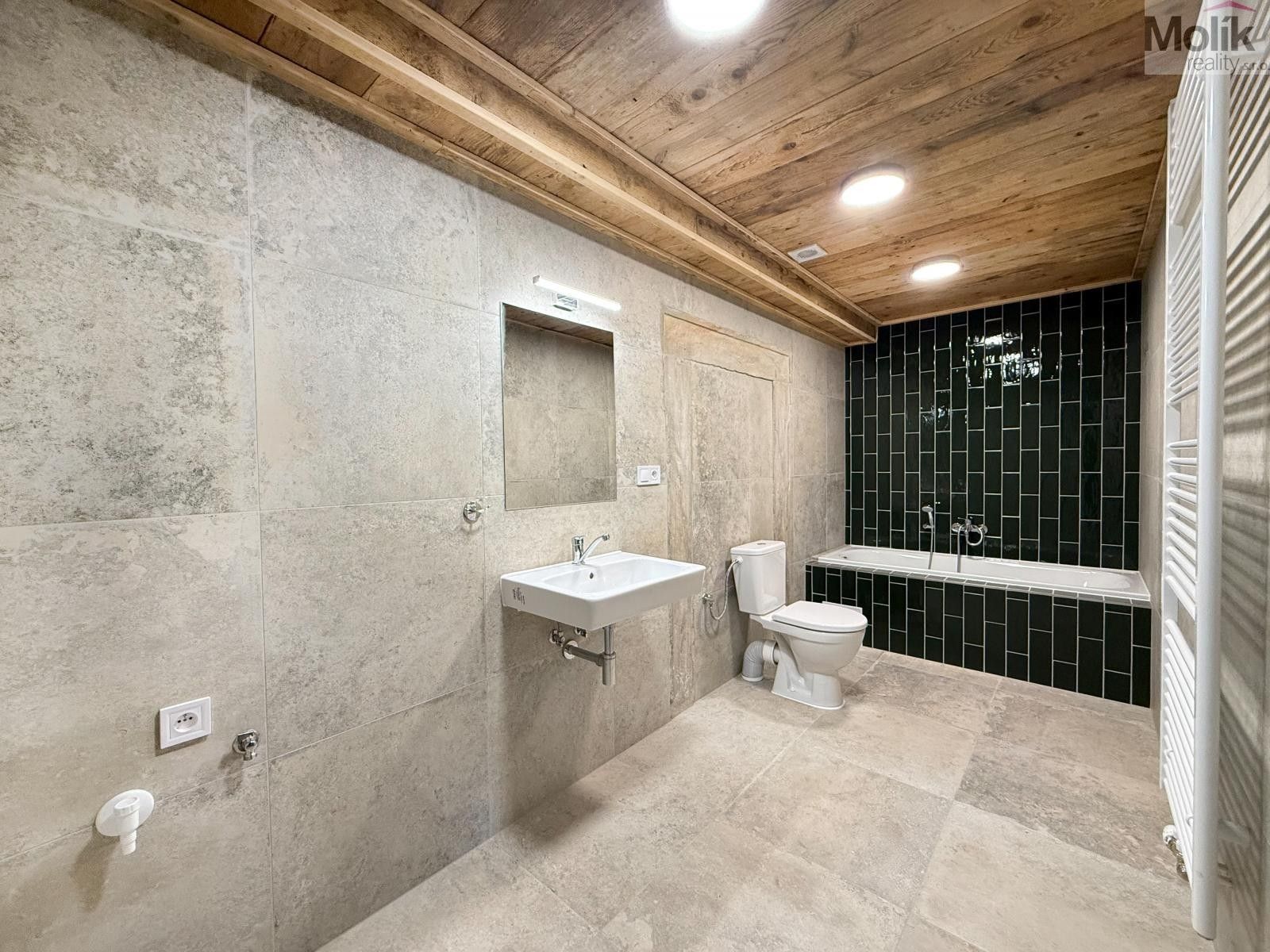 Rodinný dům · 135 m² · Tovární, Osek - 3