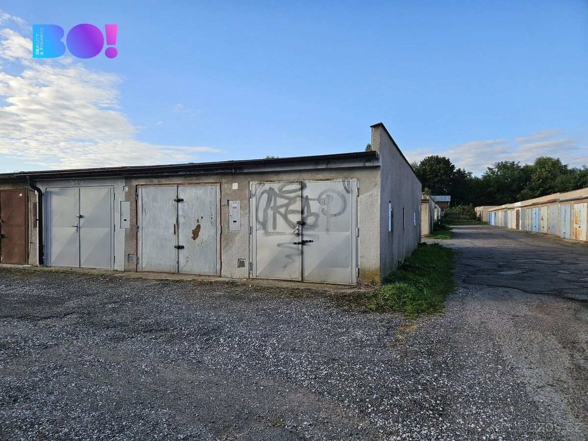 Garáže, Medlešice, 538 31, 19 m²