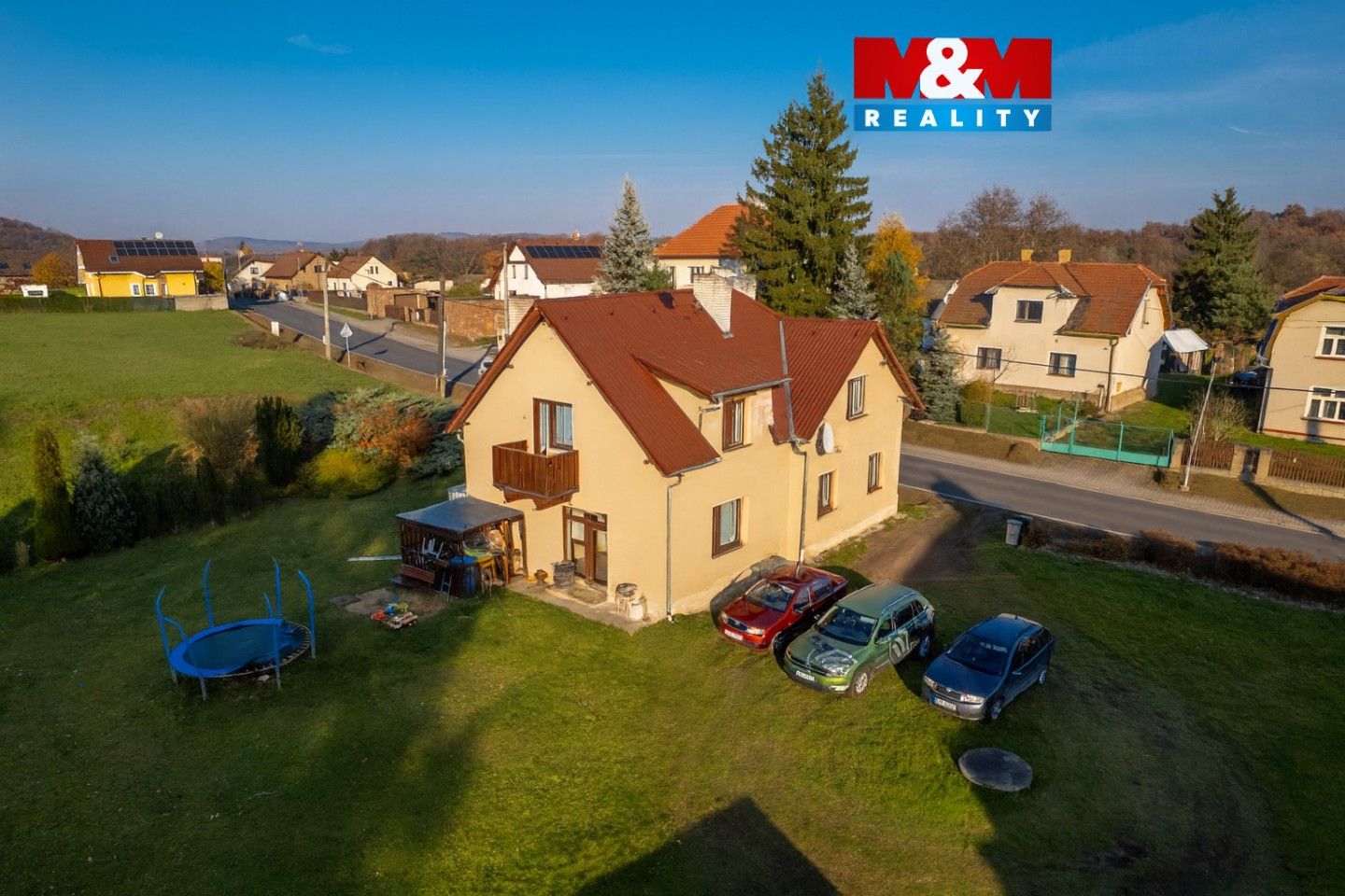 Rodinné domy, Lochovice, 180 m²