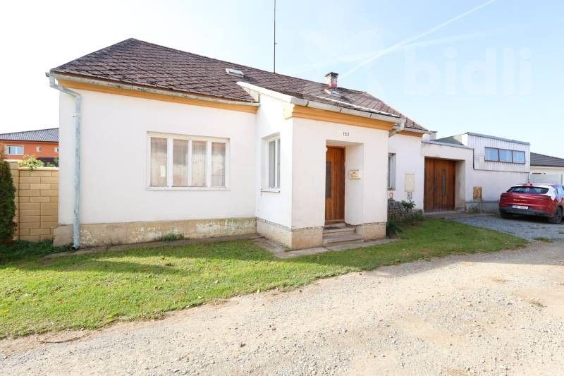 Prodej rodinný dům - Cholina, 118 m²