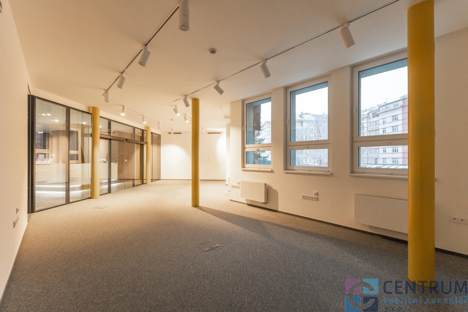 Pronájem kancelář - U Pergamenky, Praha Holešovice, 66 m² - 5