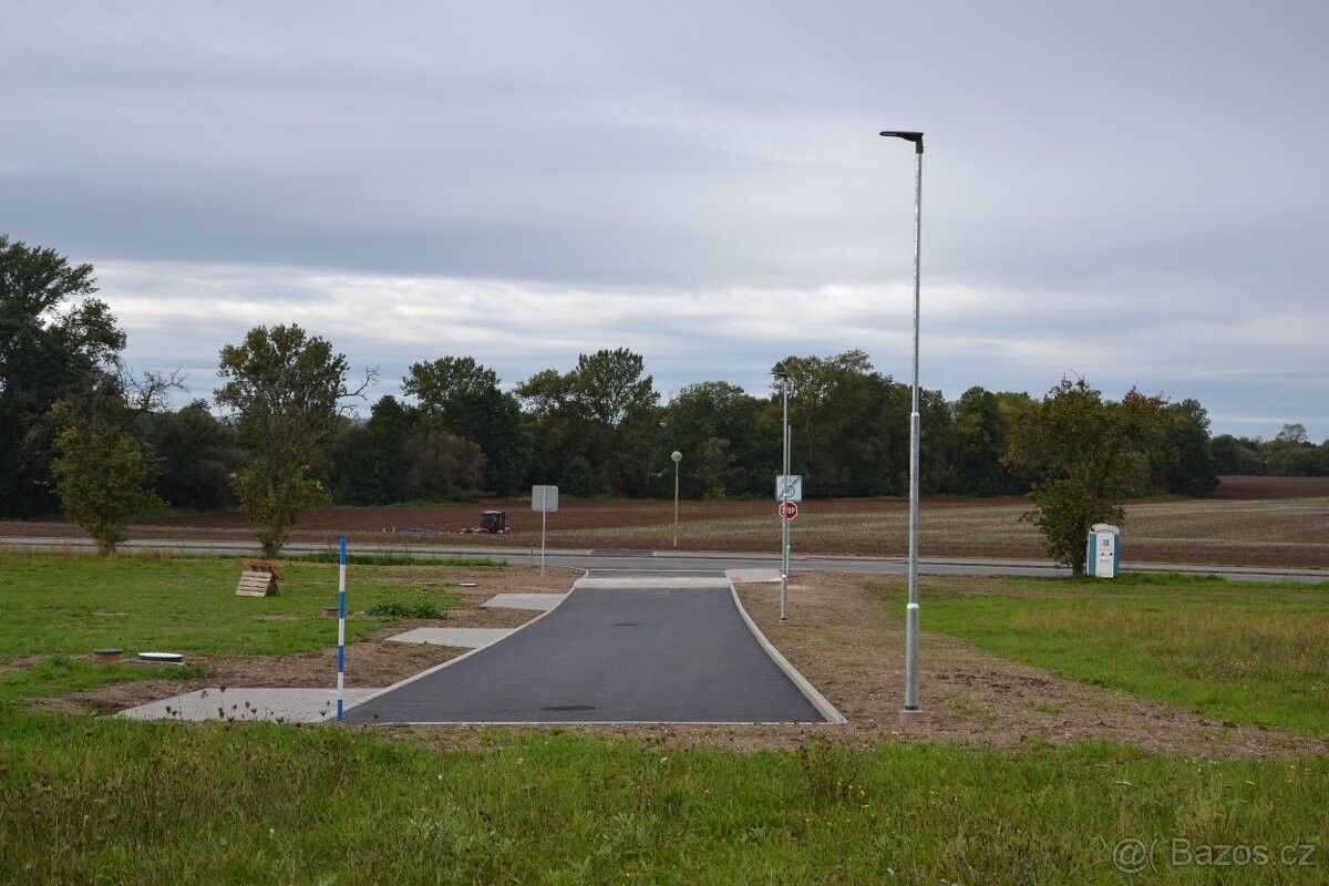 Pozemky pro bydlení, Sezemice, 533 04