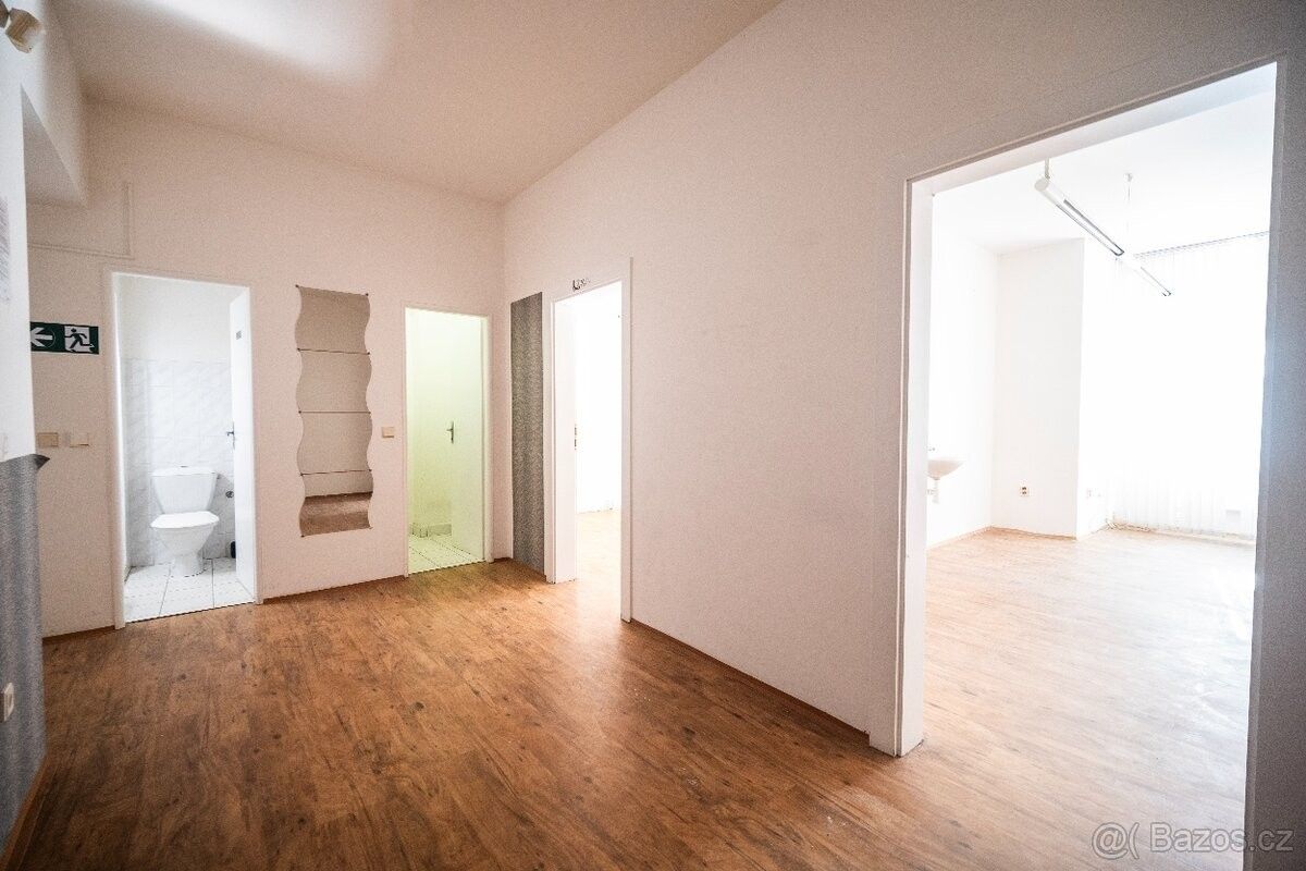 Obchodní prostory · Broumov, 550 01 - 3