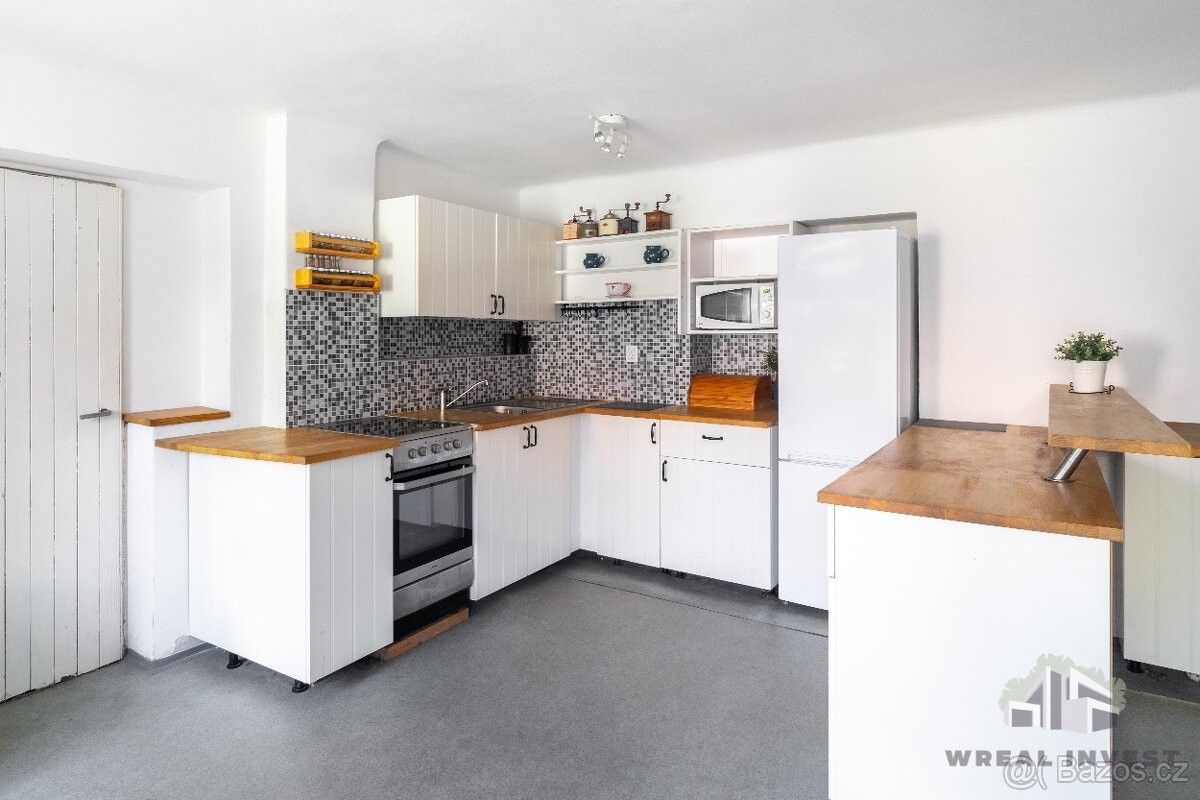 Rodinné domy, Dobrovíz, 252 61