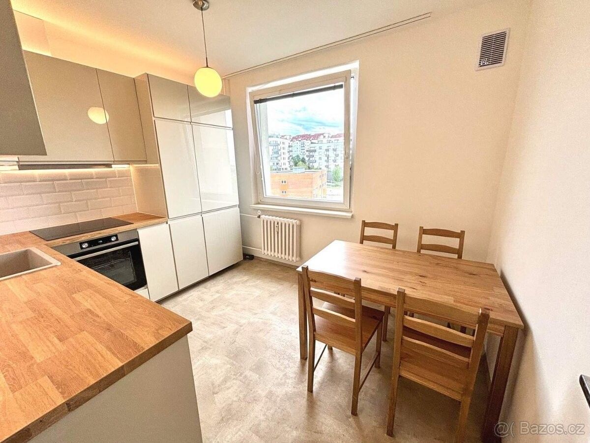 Pronájem byt - Brno, 628 00