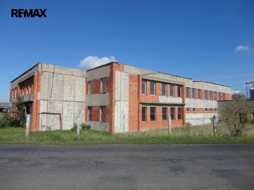 Obchodní prostory · 1 600 m² · Chlebská  , Oskořínek - 4