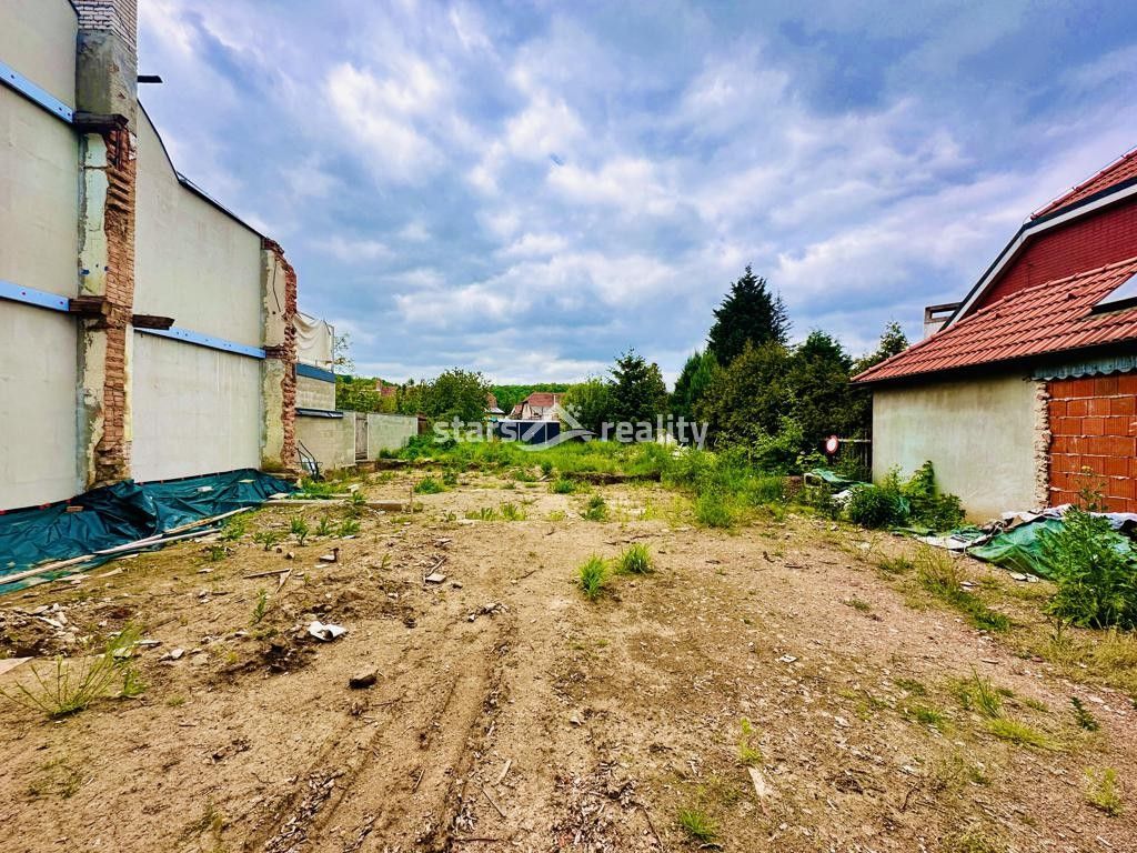Prodej pozemek pro bydlení - U Parku, Lobeček, Kralupy nad Vltavou, 535 m²